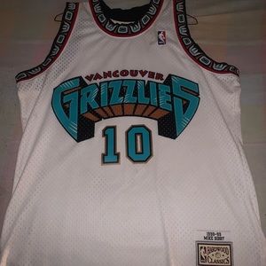 Vancouver Grizzlies throwback Mike Bibby Jersey